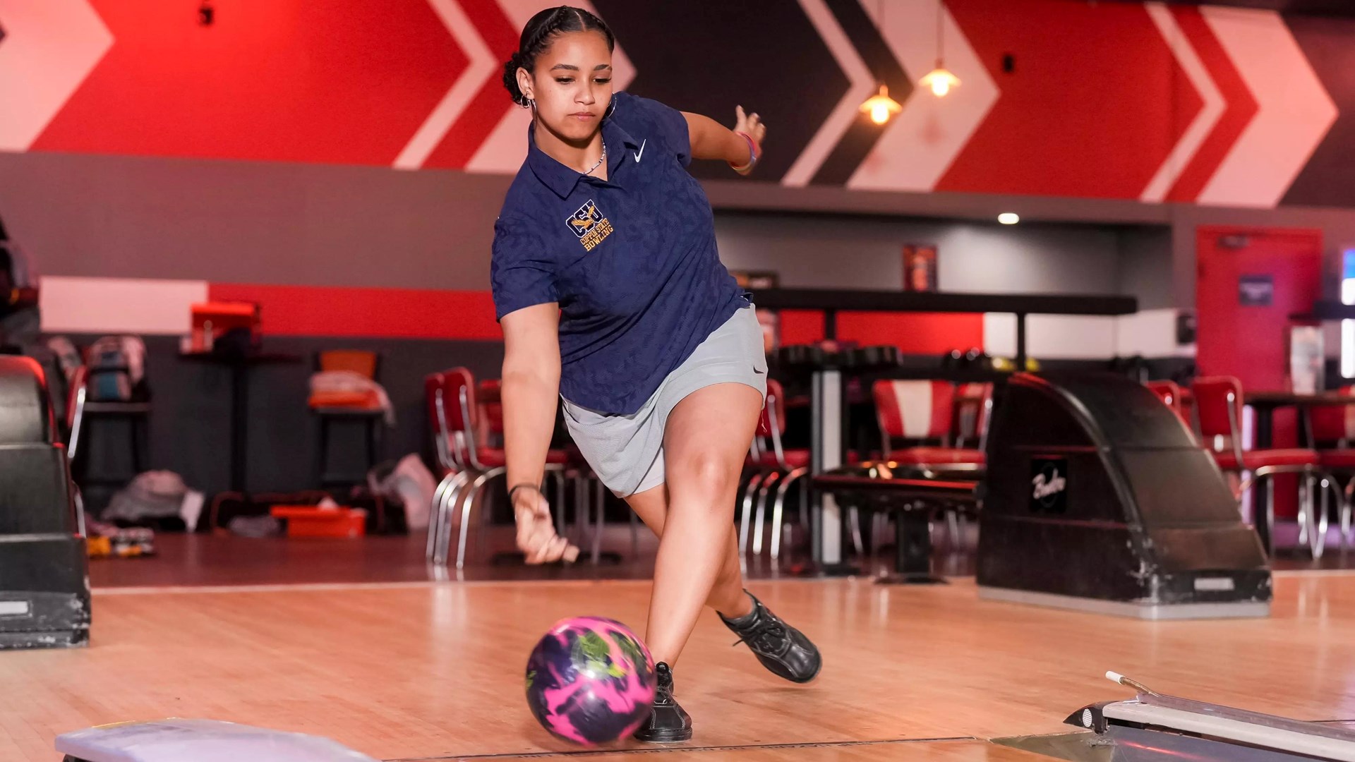 Lawrence Places In Top Ten as Bowling Takes Seventh at Golden Bear Invite