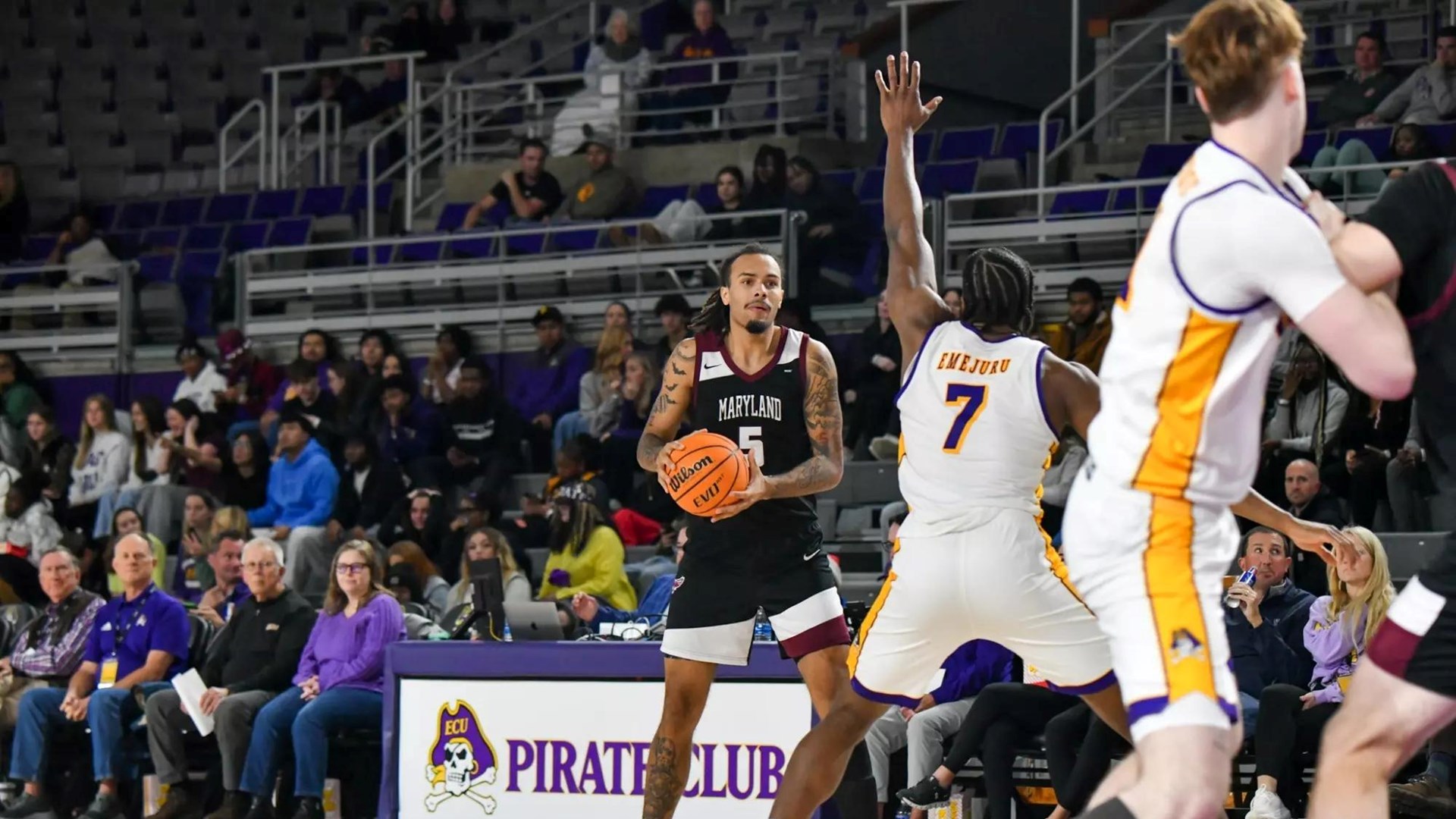 Hawks drop Tuesday night tilt to East Carolina, 68-56