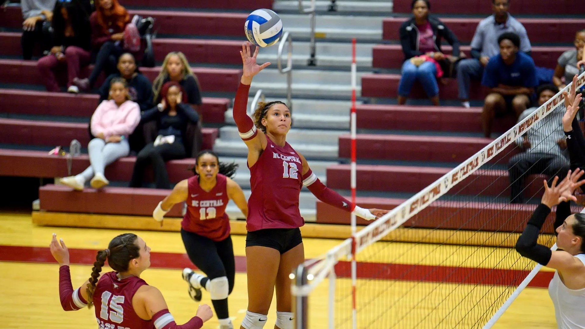 Volleyball Falls To USC Upstate On The Road